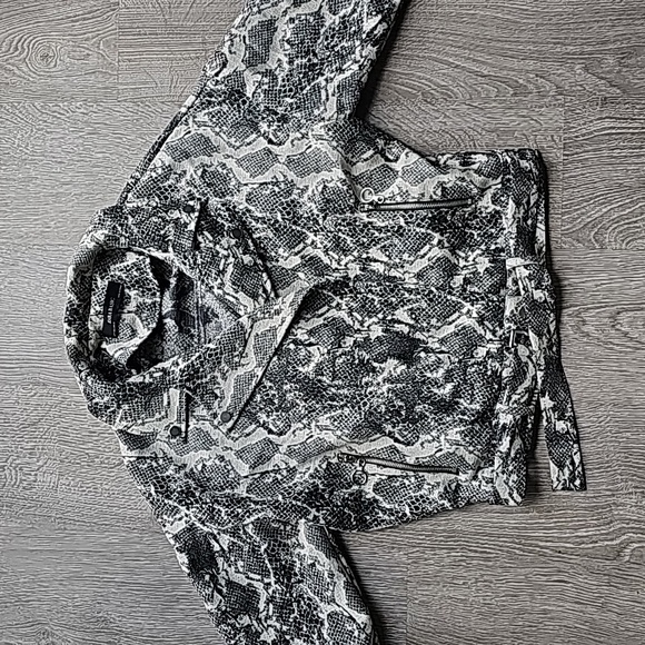 Zara Snakeskin Moto Style Jacket - Small - Picture 4 of 8